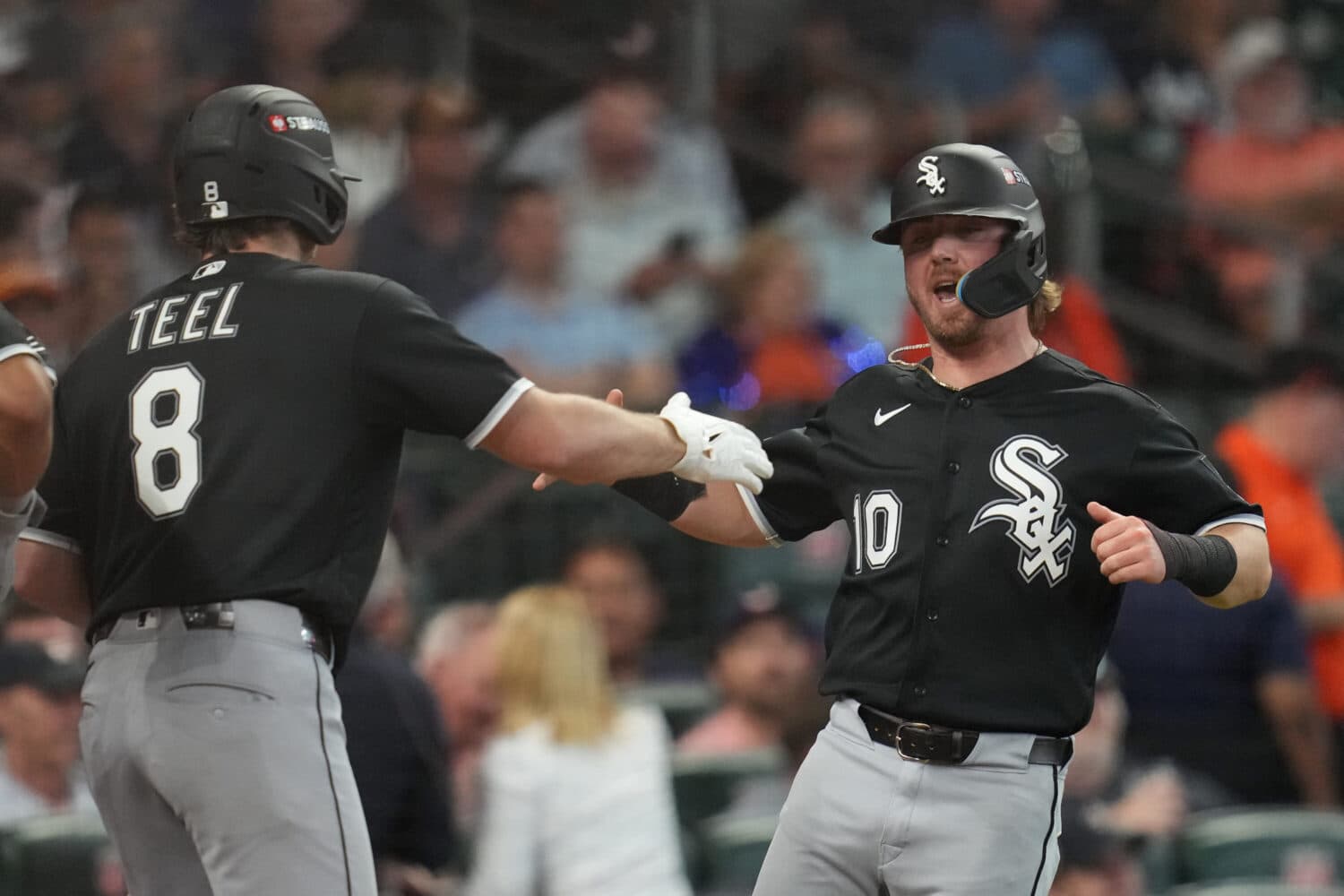 White Sox beat Astros 6-3 in Game 1 of AL Wild Card Series at Minute Maid Park